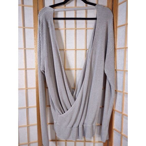 Nude M/L Crossover Sweater  - Picture 4 of 13